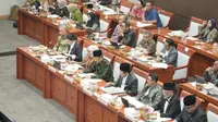 Gus Ipul Paparkan Strategi Bansos Tepat Sasaran dan Sekolah Rakyat saat Raker dengan DPR