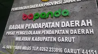 Kantor Pusat Pengelolaan Pendapatan Daerah Wilayah (P3DW) Garut wilayah Garut, Jawa Barat kembali menggulirkan program Tripel Untung bagi pemilik kendaraan. (Liputan6.com/Jayadi Supriadin)