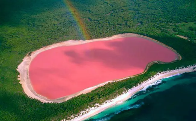 Danau Hillier, Australia. (Sumber Wikimedia Commons/Kurioziteti123 via Creative Commons)