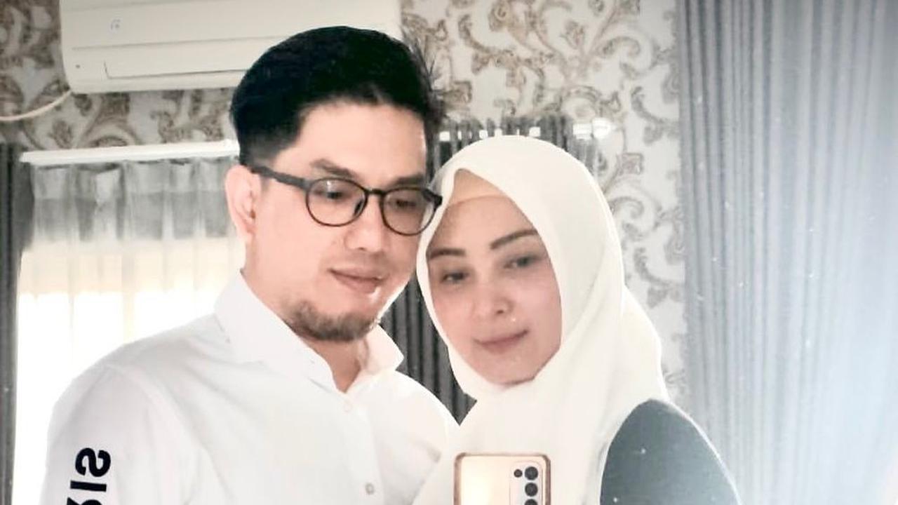 Kini, Arman sudah resmi menikah dengan Della Puspita. Mereka resmi menikah pada 11 Mei 2023, lalu.