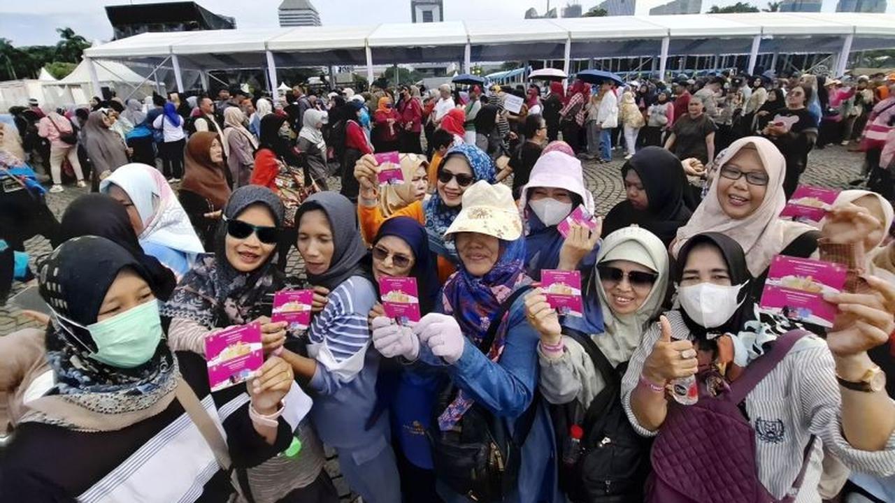 Presiden Prabowo Ajak Warga Berbagi Kebahagiaan di Bazar Rakyat Monas