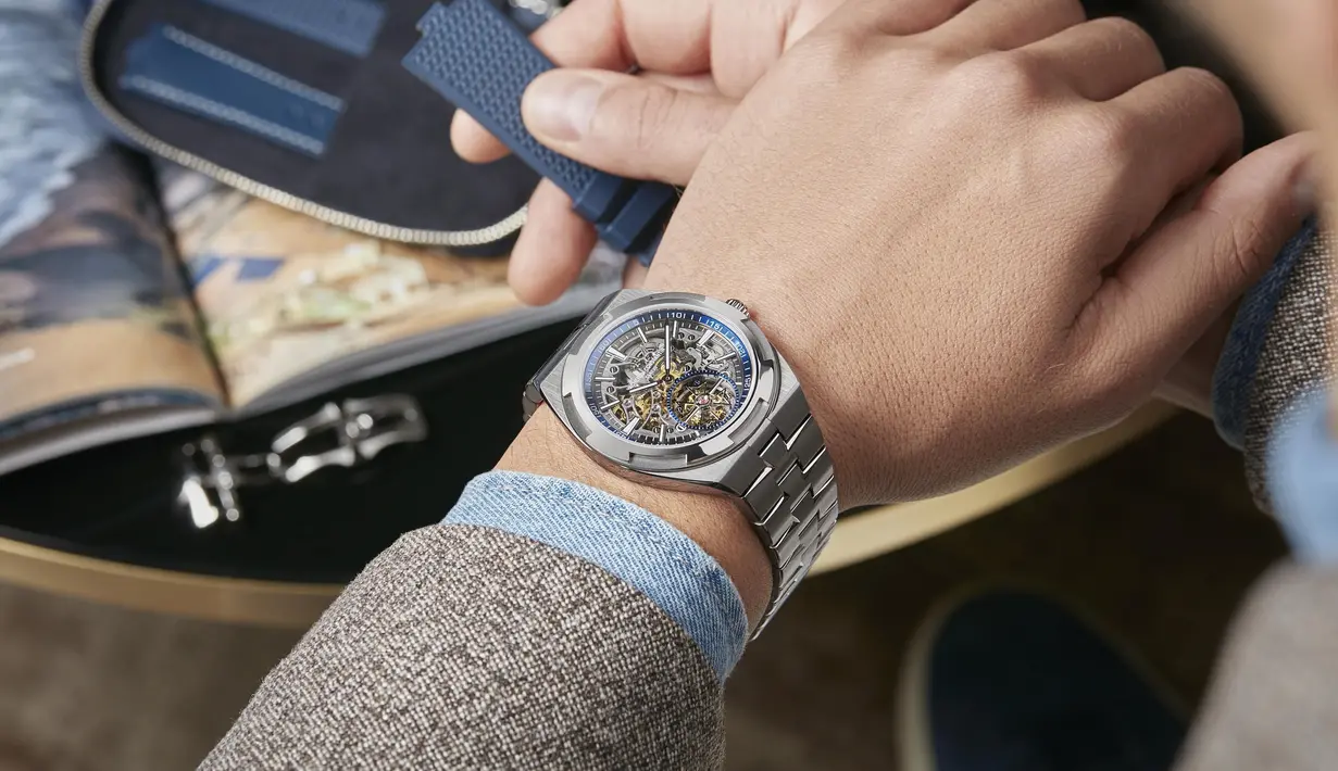 Vacheron Constantin menghadirkan berbagai mahakarya baru pada pameran Watches and Wonders 2026 dengan tema "Explore All Ways Possible" Termasuk Overseas Platinum Ultra-Thin dan Cardinal Points berbahan titanium. / Foto dok: Vacheron Constantin.