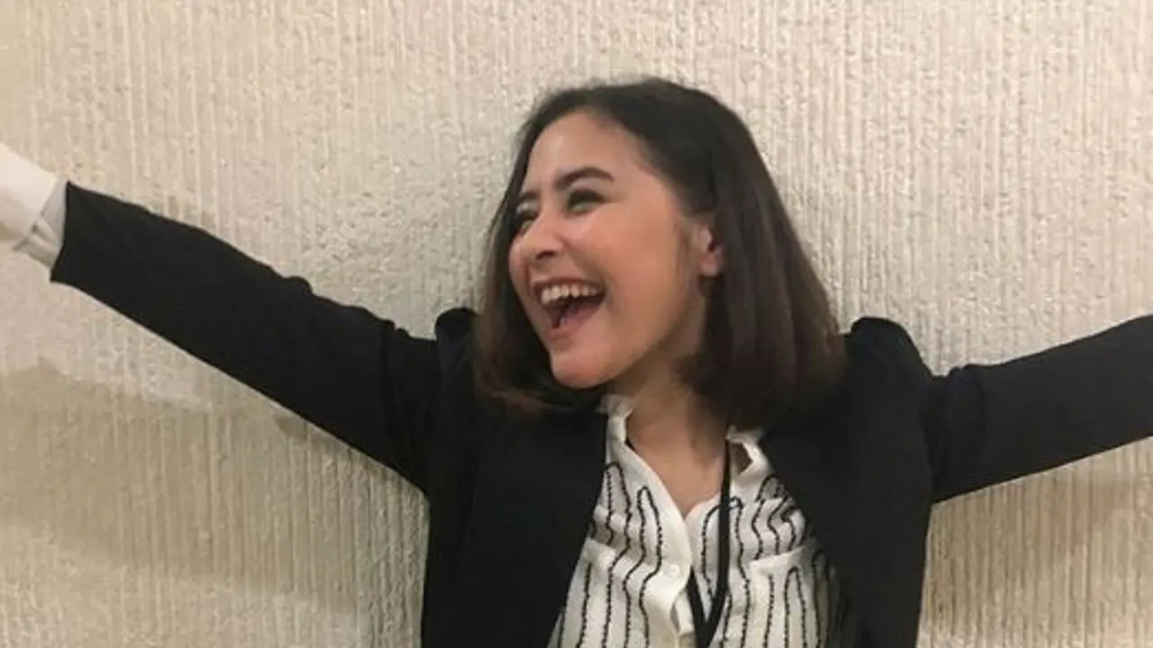 [Bintang] Prilly Latuconsina