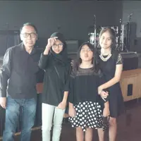 Ini 10 Foto Kebersamaan Korban Pulomas Semasa Hidup. (Foto: Instagram/dtr175)