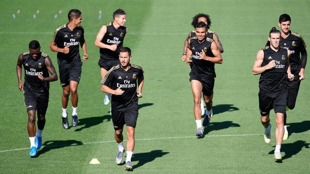 Latihan Santai Pemain Real Madrid Jelang Hadapi Liga