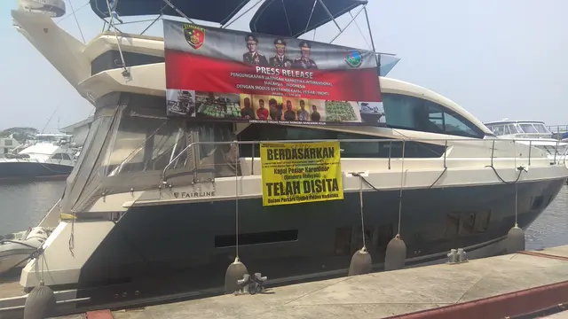 Polisi Tangkap 6 WN Malaysia Selundupkan Sabu ke Jakarta Pakai Kapal Pesiar (Nur Habibie/Merdeka)