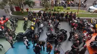 Ratusan biker dari berbagai klub dan naungan berbaur dalam acara halal bihalal HDCI Bandung