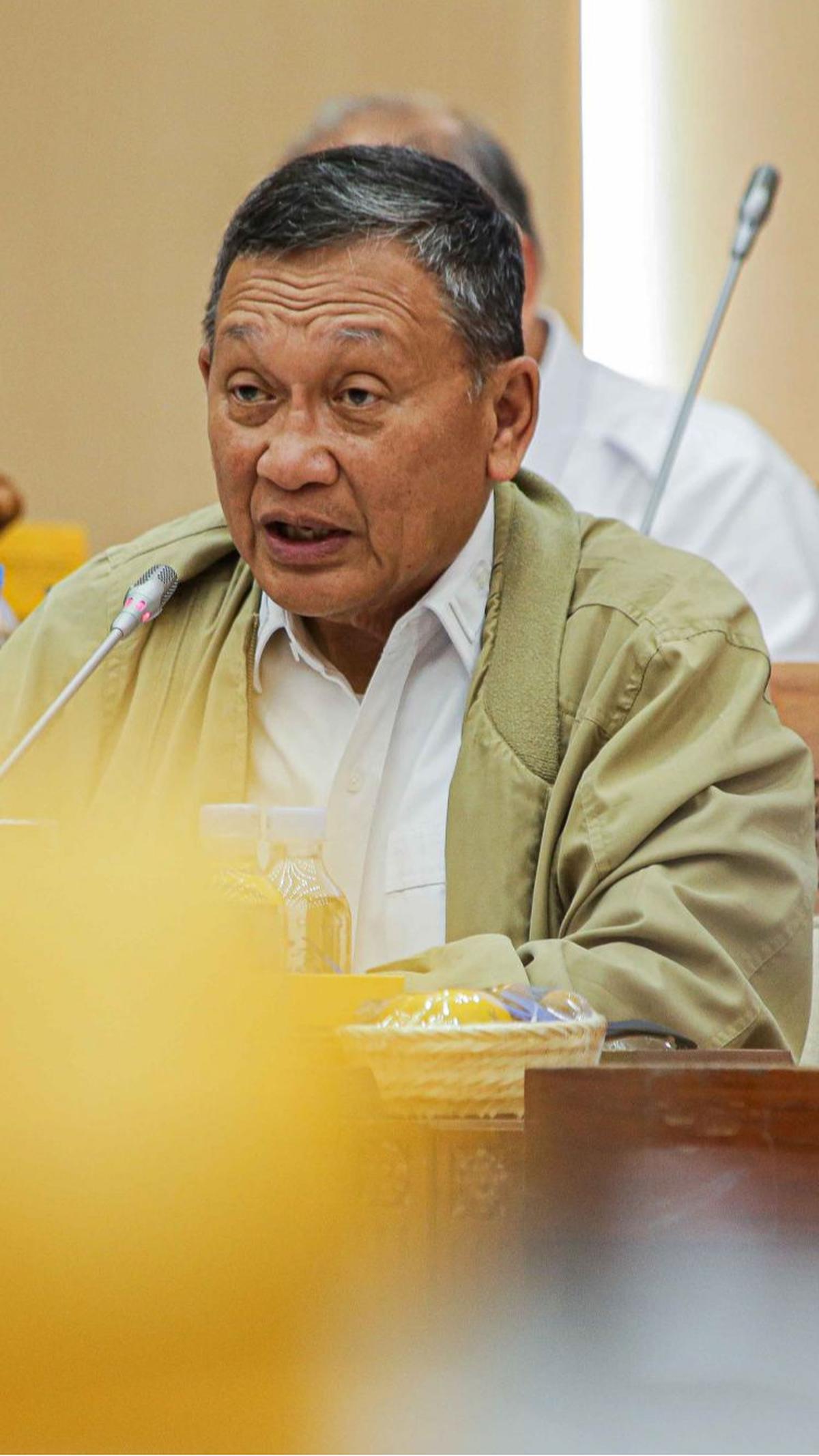 "Penyebabnya adalah kemarin ada covid, kemudian kita masih harus mempersiapkan infrastruktur," ucapnya.