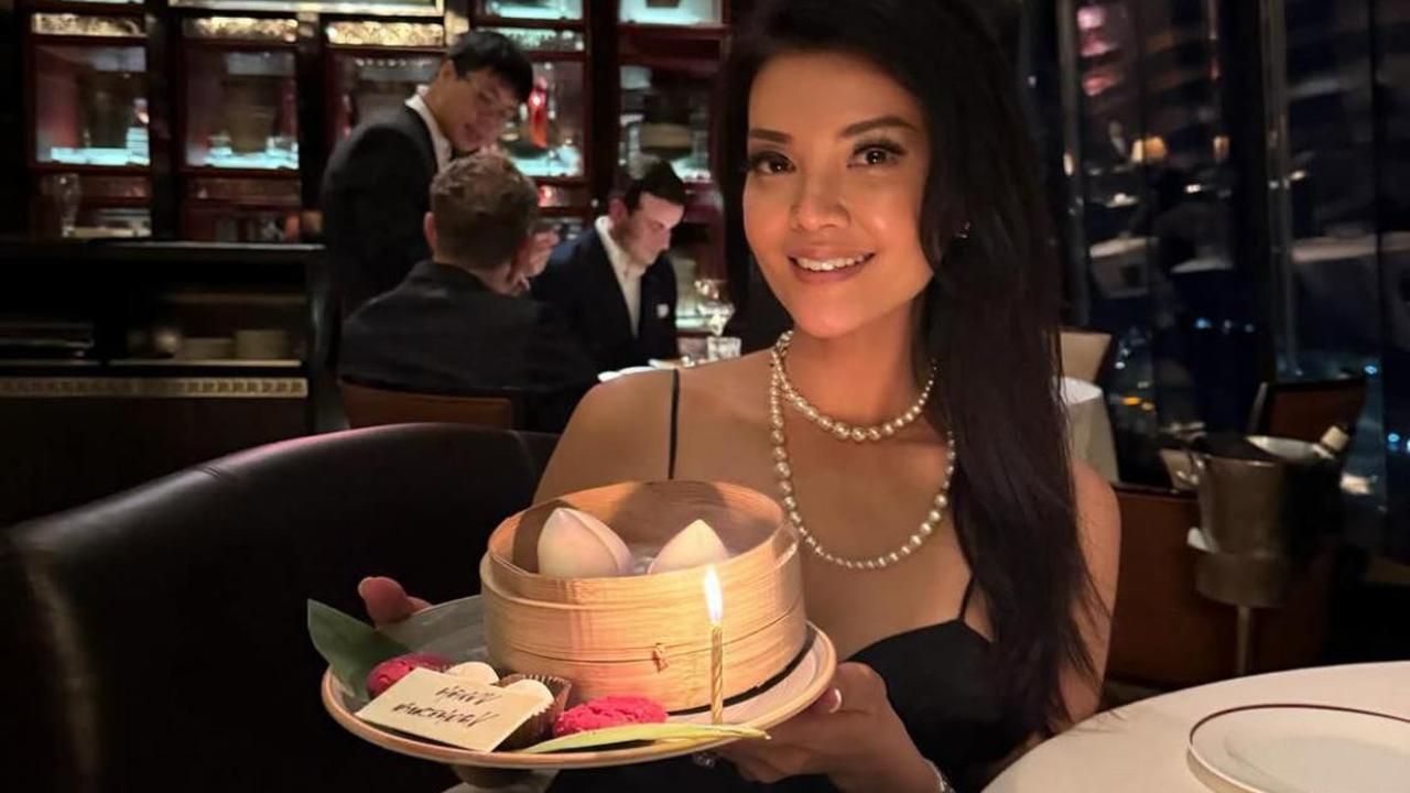 7 Potret Farah Quinn Rayakan Ulang Tahun Ke-45 dengan Gaya Mewah di Hong Kong