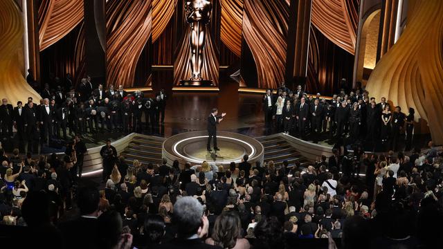 Jimmy Kimmel di Piala Oscar 2024. (AP Photo/Chris Pizzello)