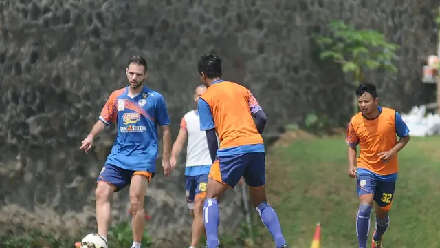 Arema Cronus