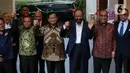 Surya Paloh menyambangi kediaman Prabowo bersama Sekjen NasDem Hermawi Taslim dan Bendum Ahmad Sahroni. (Liputan6.com/Herman Zakharia)