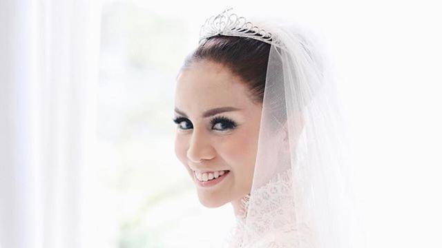 Ariel Noah Beri Kado Spesial Untuk Pernikahan Momo Geisha Showbiz Liputan6 Com
