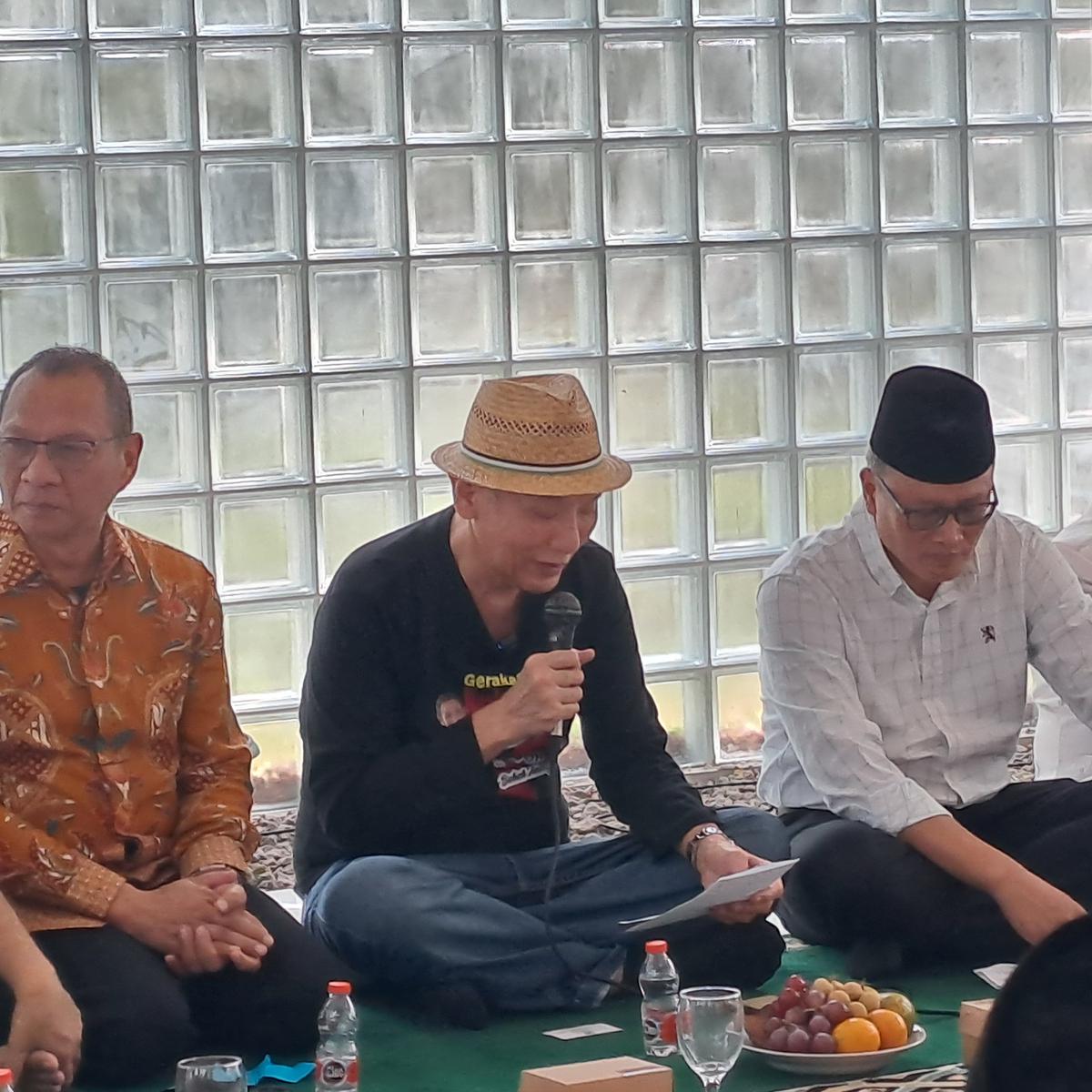 Jusuf Hamka Resmikan Masjid