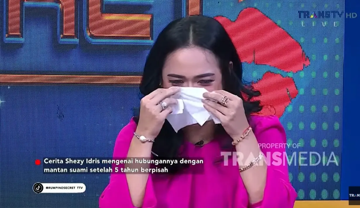"Itu cuma untung Rp 3.000 per dodol, donat juga gitu," sambungnya.[Youtube/TRANS TV Official]
