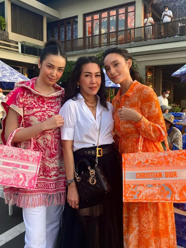 Adu Gaya Selebriti Tanah Air Kenakan Dior di Bali, Mulai dari Tatjana Saphira hingga Velove Vexia