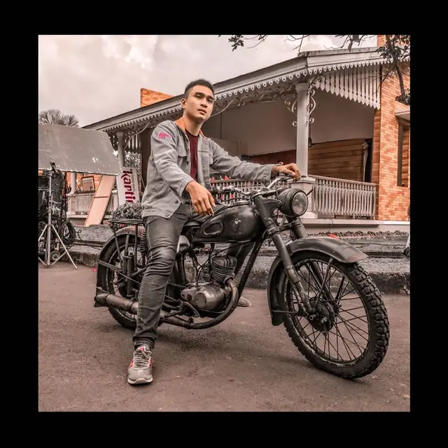 7 Potret Lutfi Agizal yang Dikabarkan Jadi Tunangan Salshadila Anak Iis Dahlia