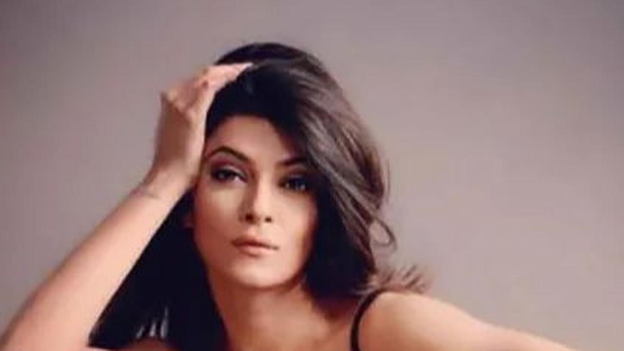 Sen juga terjun ke dunia perfilman Bollywood setelah menyelesaikan tugasnya sebagai Miss Universe.