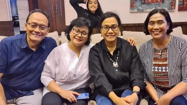 Potret Sri Mulyani bersama kakak dan adiknya (Sumber: Instagram/smindrawati)
