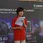  President dan CEO Canon Singapura, Noriko Gunji di acara peluncuran kamera Canon EOS 6D Mark II di Pasuruan, Jawa Timur, Rabu (27/9/2017). (Liputan6.com/Agustin Setyo Wardani)