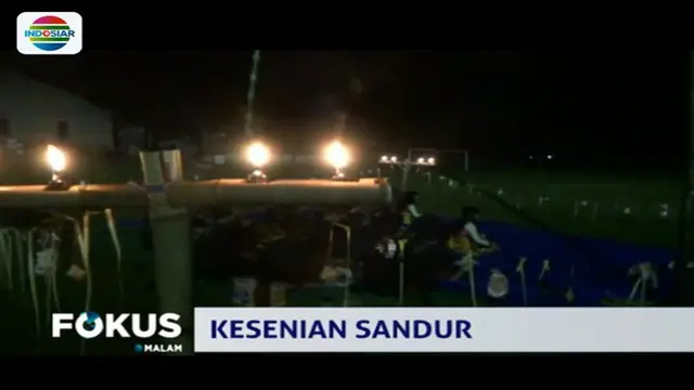 Lestarikan Budaya, Kelompok Pemuda di Bojonegoro Gelar Atraksi Kesenian Sandur