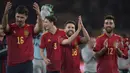 Spanyol. Skuad Timnas Spanyol yang akan berlaga di Piala Dunia 2022 Qatar tentu akan sangat berbahaya jika diisi oleh para pemain yang brerasal dari dua lub tersukses di Liga Spanyol, Barcelona dan Real Madrid. Hal itu telah dibuktikan saat Spanyol meraih gelar Piala Duia 2010 di Afrika Selatan, mereka dihuni oleh para pemain Barcelona dan Real Madrid di starting XI. (AFP/Jorge Guerrero)