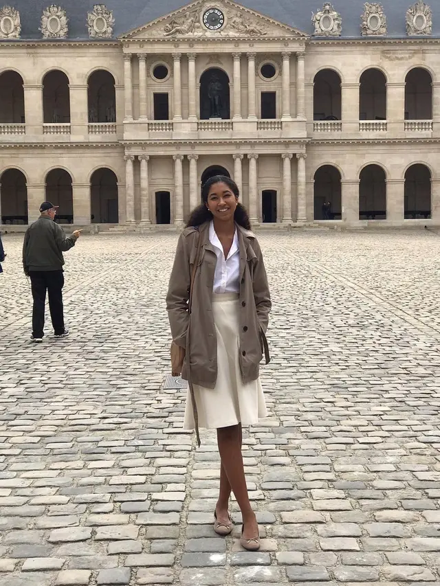 Aoki Lee Simmons