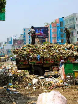 Ilustrasi tumpukan sampah/credit: pexels.com/Kelly