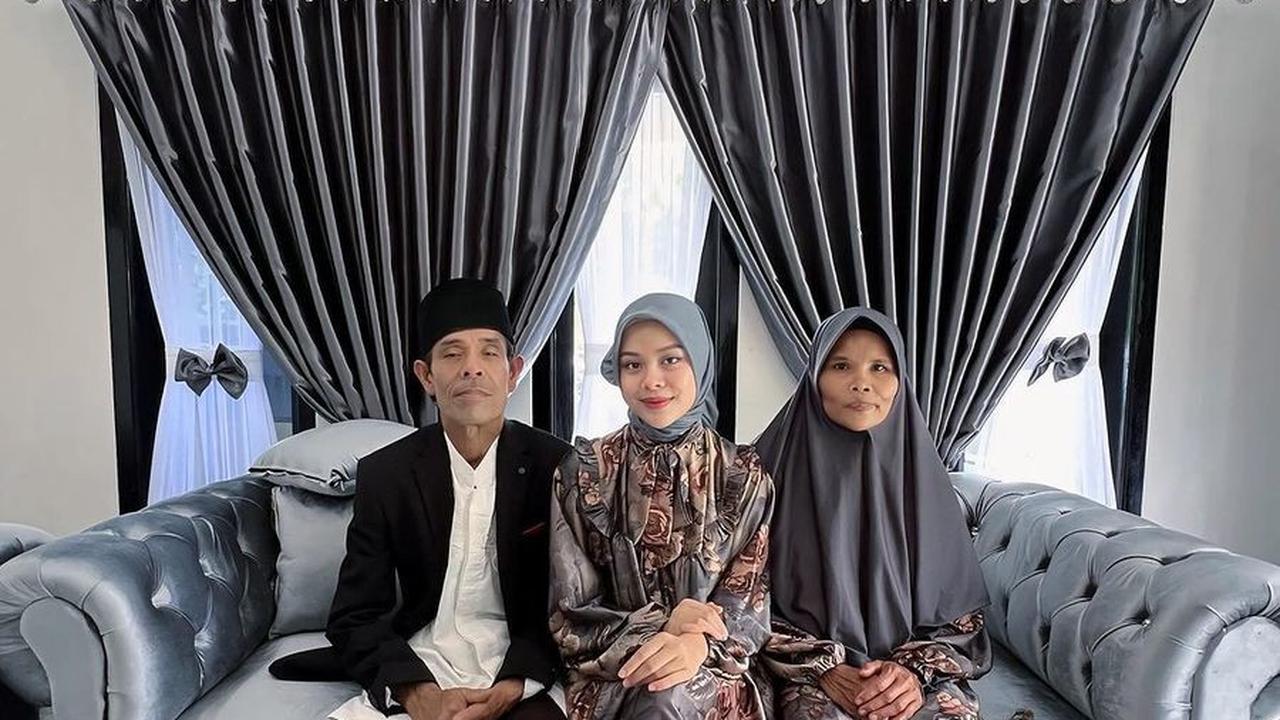 Dulu Tinggal di Rumah Hampir Roboh