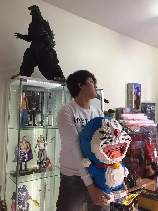 Kucing Oranye Hancurkan Patung Lego Pemiliknya, Ingin Marah tapi Enggak Bisa