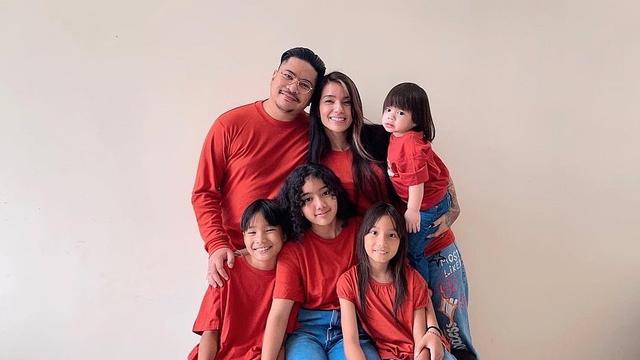 Keempat anak Sheila Marcia Kompak