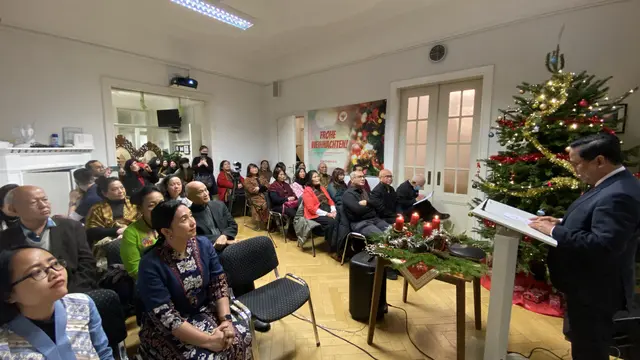 KJRI Frankfurt merayakan natal bersama para WNI di sana dengan mengusung tema keberagaman. (Dok: Kemlu RI)