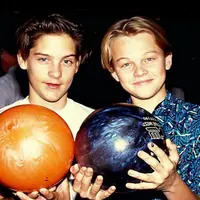 Tobey Maguire dan Leonardo DiCaprio saat masih belia. (Suggest)
