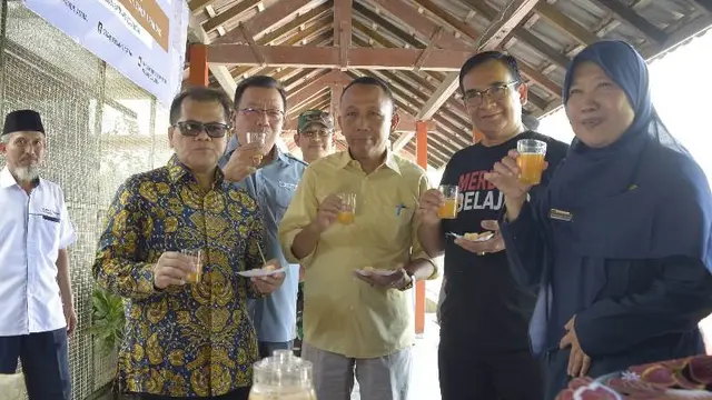 Panen Perdana Melon Hidroponik SMKN 1 Pandak, Bantul  untuk Hadapi Tantangan Dunia Pertanian
