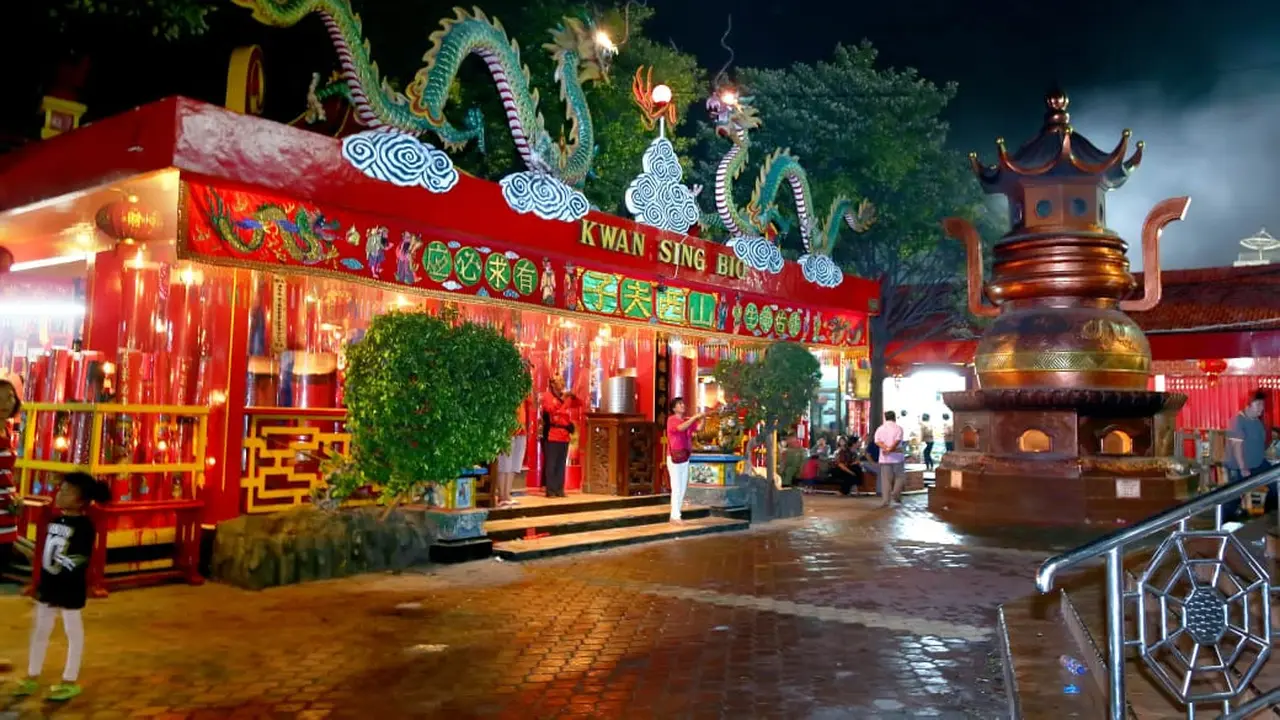 kelenteng Tuban