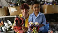 Aksi Mulia Anak TK Kumpulkan Sepatu untuk Warga Afrika