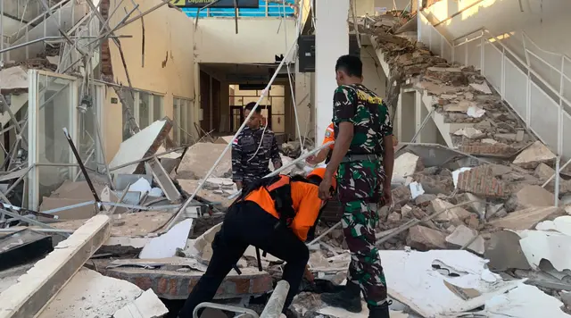 Gempa M 7,7 NTT, BMKG Cek Kerusakan di Maumere hingga Labuan Bajo