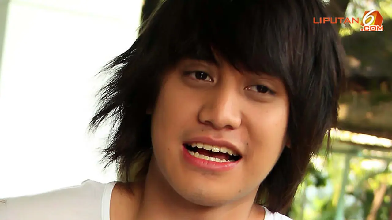 kevin-aprilio-121203b.jpg