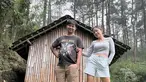 Tiap waktu luang, Dodit Mulyanto kerap mengajak Angelina Ci ke rumah hutan di kawasan lereng Gunung Pundak, Pacet, Kabupaten Mojokerto, Jawa Timur. Villa dan rumah di pedalaman hutan ini jadi liburan gratis Dodit dan Angelina (Liputan6.com/IG/angelinaci_)