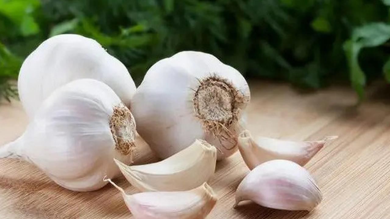 6 Manfaat Bawang Putih saat Musim Pancaroba, Termasuk Meredakan Flu