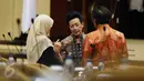 Wakil Ketua DPD RI GKR Hemas (tengah) saat sidang paripurna luar biasa mengesahkan rekomendasi dari Badan Kehormatan DPD mengenai pemberhentian Ketua DPD Irman Gusman, Jakarta, Rabu (5/10). (Liputan6.com/Johan Tallo)