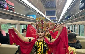 Sensasi Gandrung On Train, Tari Khas Banyuwangi Semarakkan Perjalanan ke Ketapang