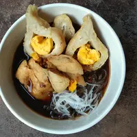 ilustrasi pempek dos/copyright by Rani Restu Irianti from Shutterstock