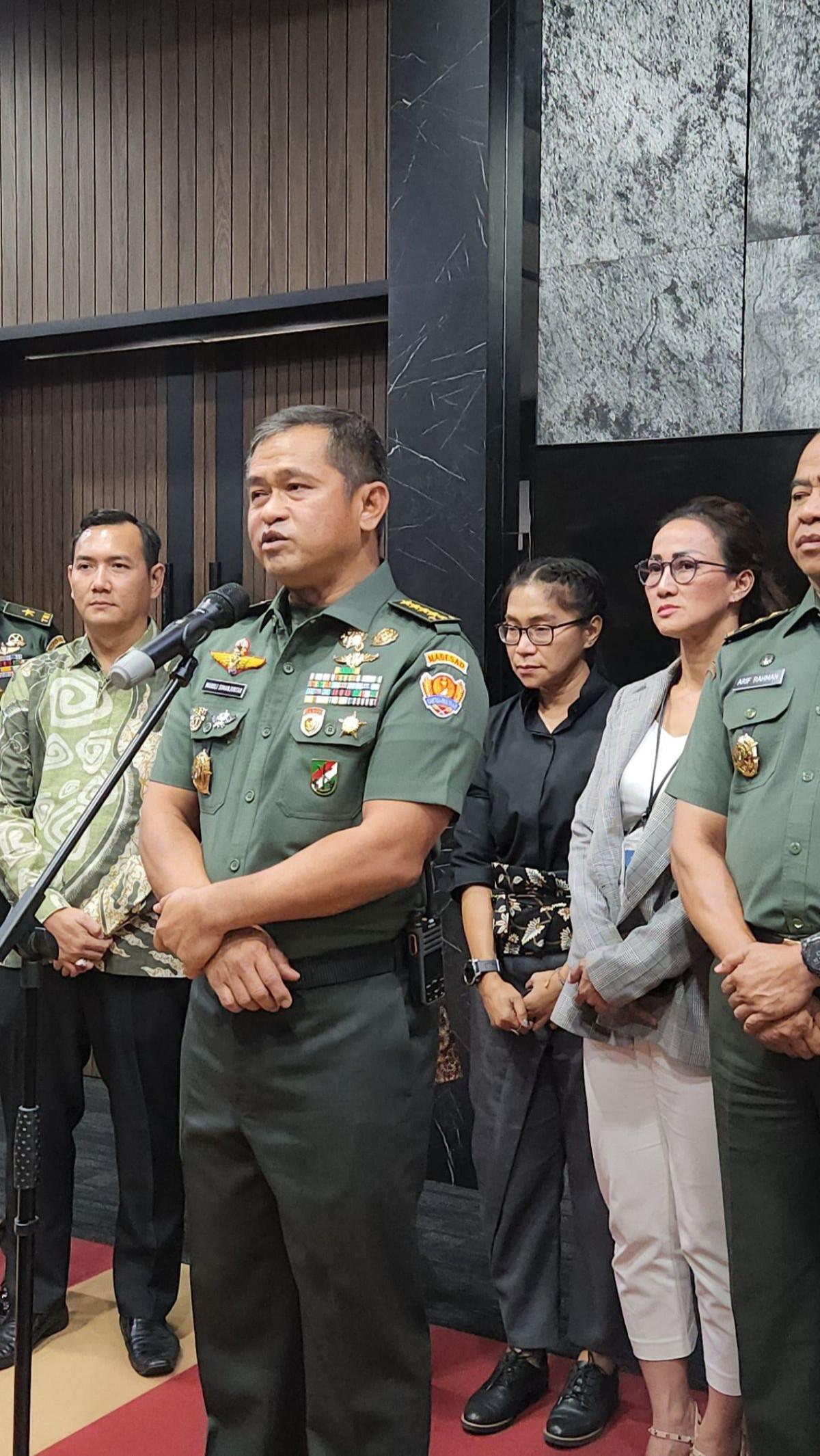 Dalam arahannya, Maruli mengatakan bahwa peluang TNI AD untuk menyejahterakan masyarakat sangat besar. <br>