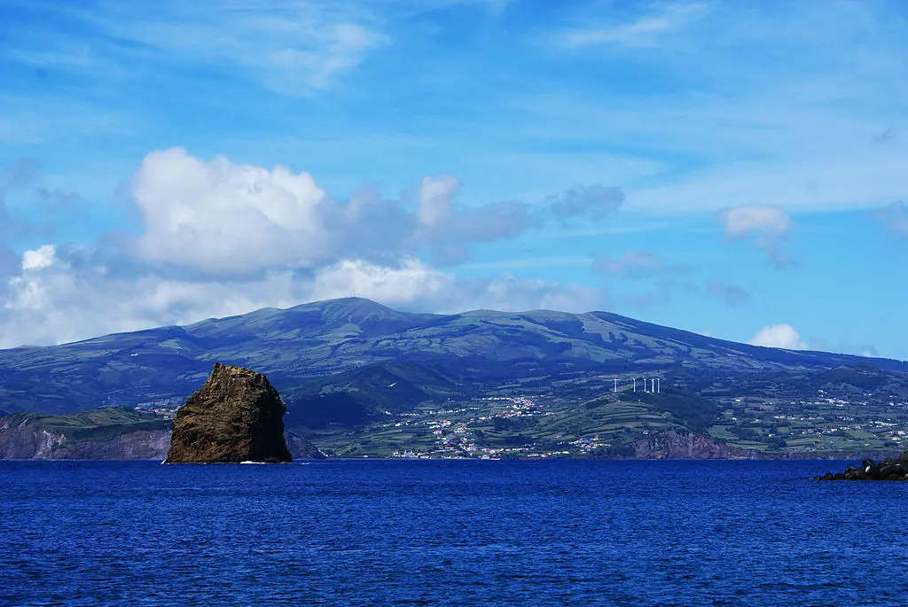Pulau Faial (Wikipedia/Public Domain/José Luís Ávila Silveira/Pedro Noronha e Costa)