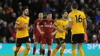 Liverpool menelan kekalahan 1-2 dari Wolverhampton Wanderers pada laga putaran ketiga Piala FA, di Molineux Stadium, Senin (7/1/2018). (AP Photo/Rui Vieira)