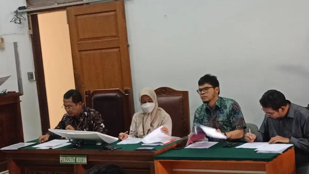KPK juga meminta hakim menolak semua permohonan diajukan Syahrul Yasin Limpo.<br>