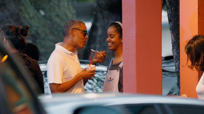 Jajan Es Serut Obama Jadi Pusat Perhatian Di Hawaii Foto Liputan6 Com
