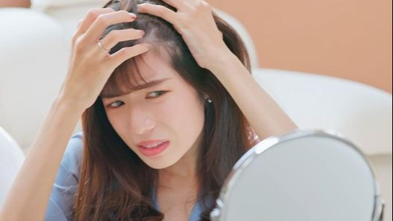 Rambut Beruban Bikin Penampilan Jadi Kurang Maksimal! Ketahui Cara Mengatasinya