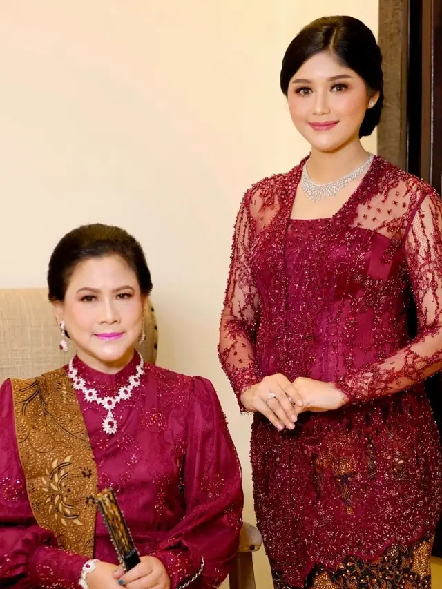 8 Adu Pesona Glamor Dua Menantu Jokowi, Selvi Ananda dan Erina Gudono Kenakan Kebaya Merah-Baju Kurung di Acara Pernikahan Kerabat